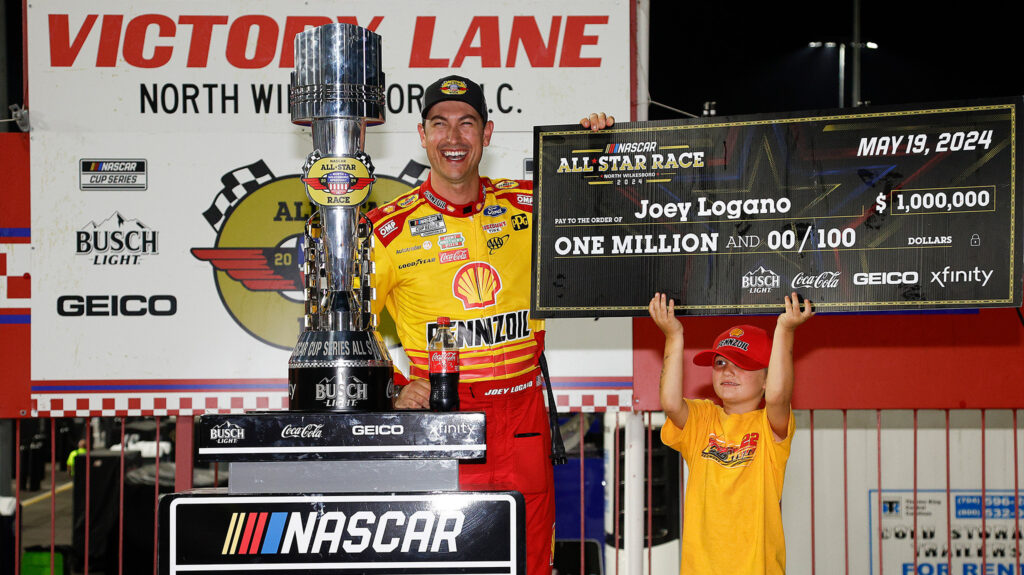 Las principales figuras internacionales de la  NASCAR Cup Series disputan la All-Star Race